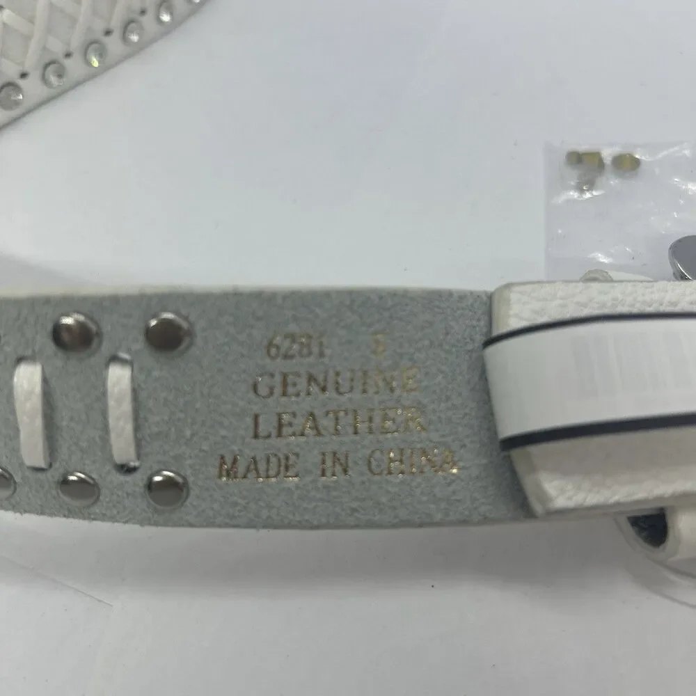 BKE White Leather Rhinestone Western Studded Glitz Belt Womens Size Small S 6Z81